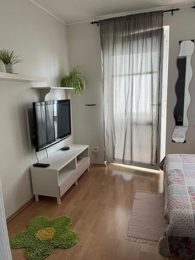 Terrace Apartment S 1 Spalnou Sofia-Parking & Wifi Bratislava Eksteriør bilde