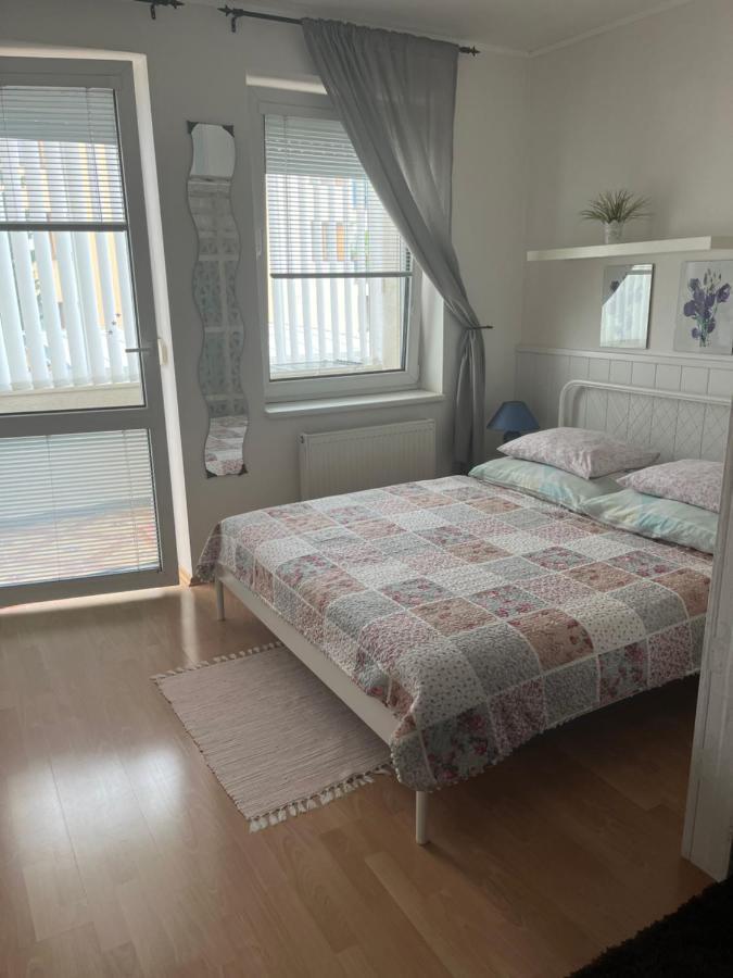 Terrace Apartment S 1 Spalnou Sofia-Parking & Wifi Bratislava Eksteriør bilde